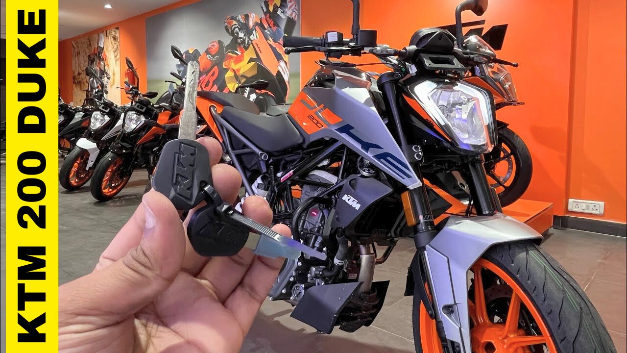 KTM 200 Duke 2026 side profile showing trellis frame and design
